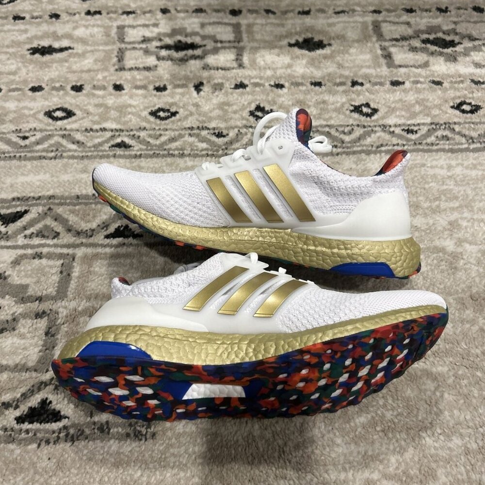 Ultraboost 5.0 DNA Title Sneakers Women's Size 12 White/ Gold HP7425 - Picture 3 of 7